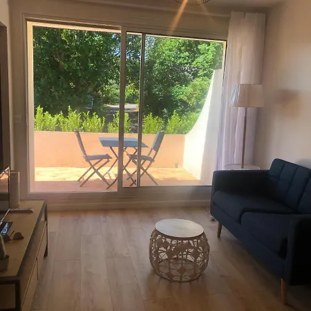 Beg-meil 200 M Et Sentiers T2 Avec Terrasse